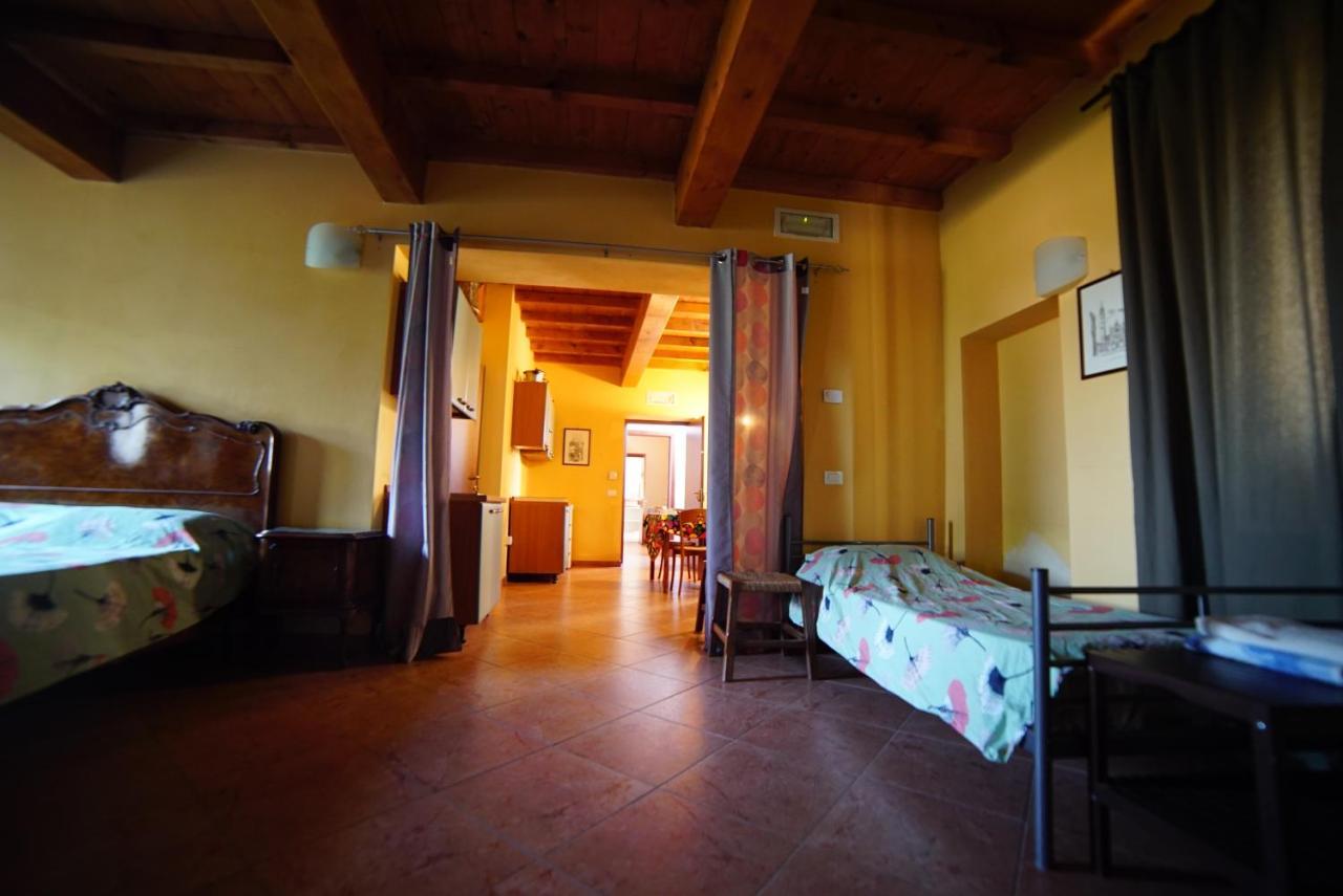 Villa Agriturismo Il Sole Rivarolo del Re ed Uniti Exterior foto