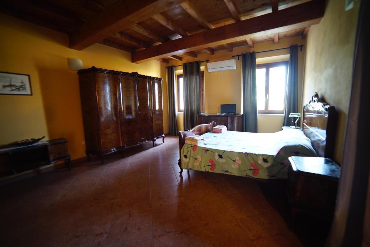 Villa Agriturismo Il Sole Rivarolo del Re ed Uniti Exterior foto