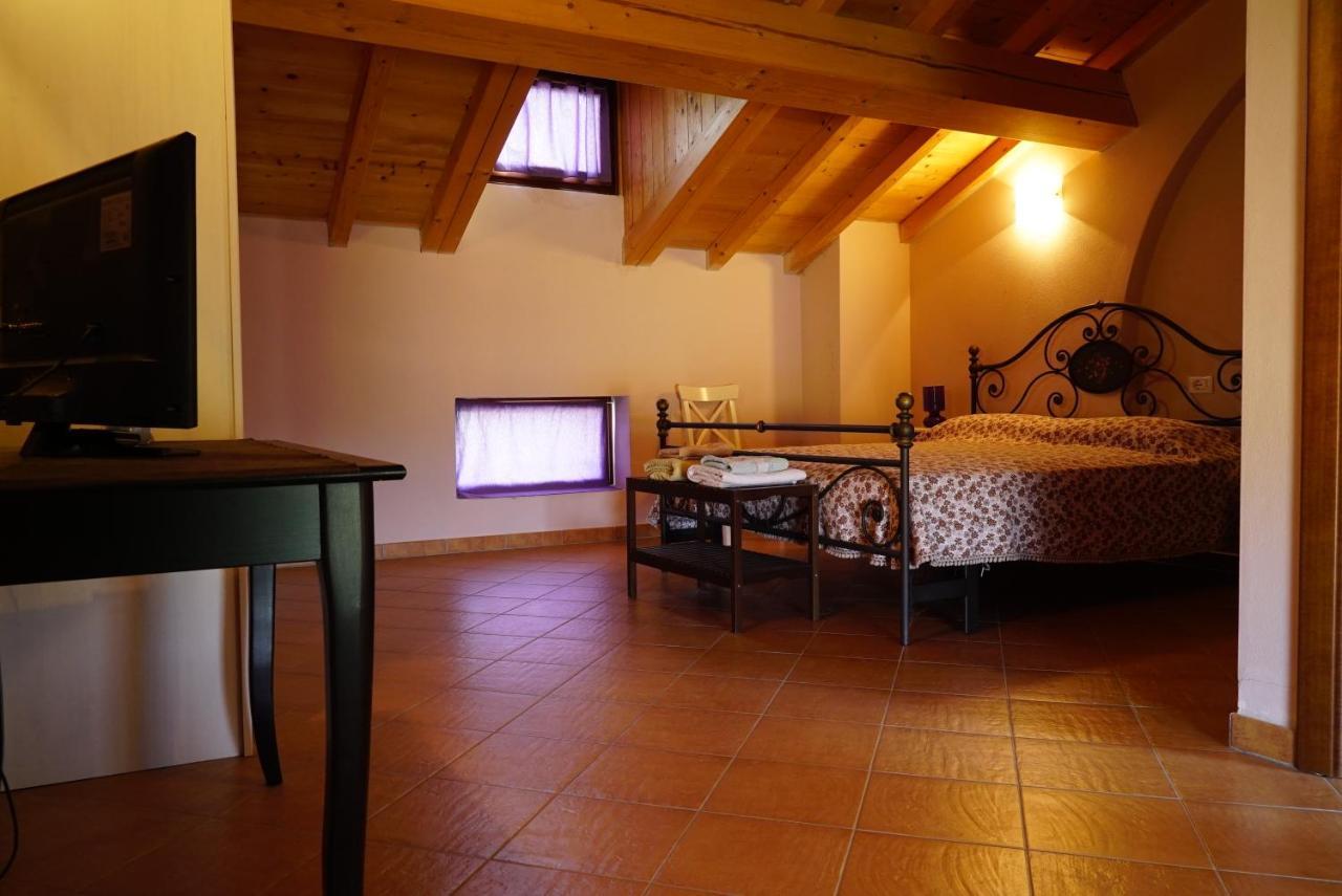 Villa Agriturismo Il Sole Rivarolo del Re ed Uniti Exterior foto